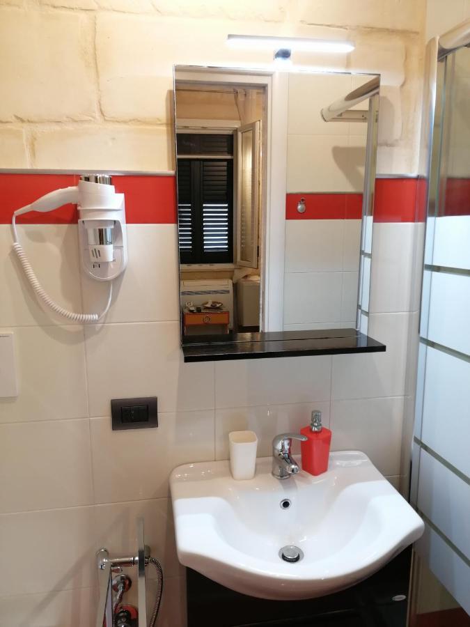 B&B Lecce Holidays Buitenkant foto