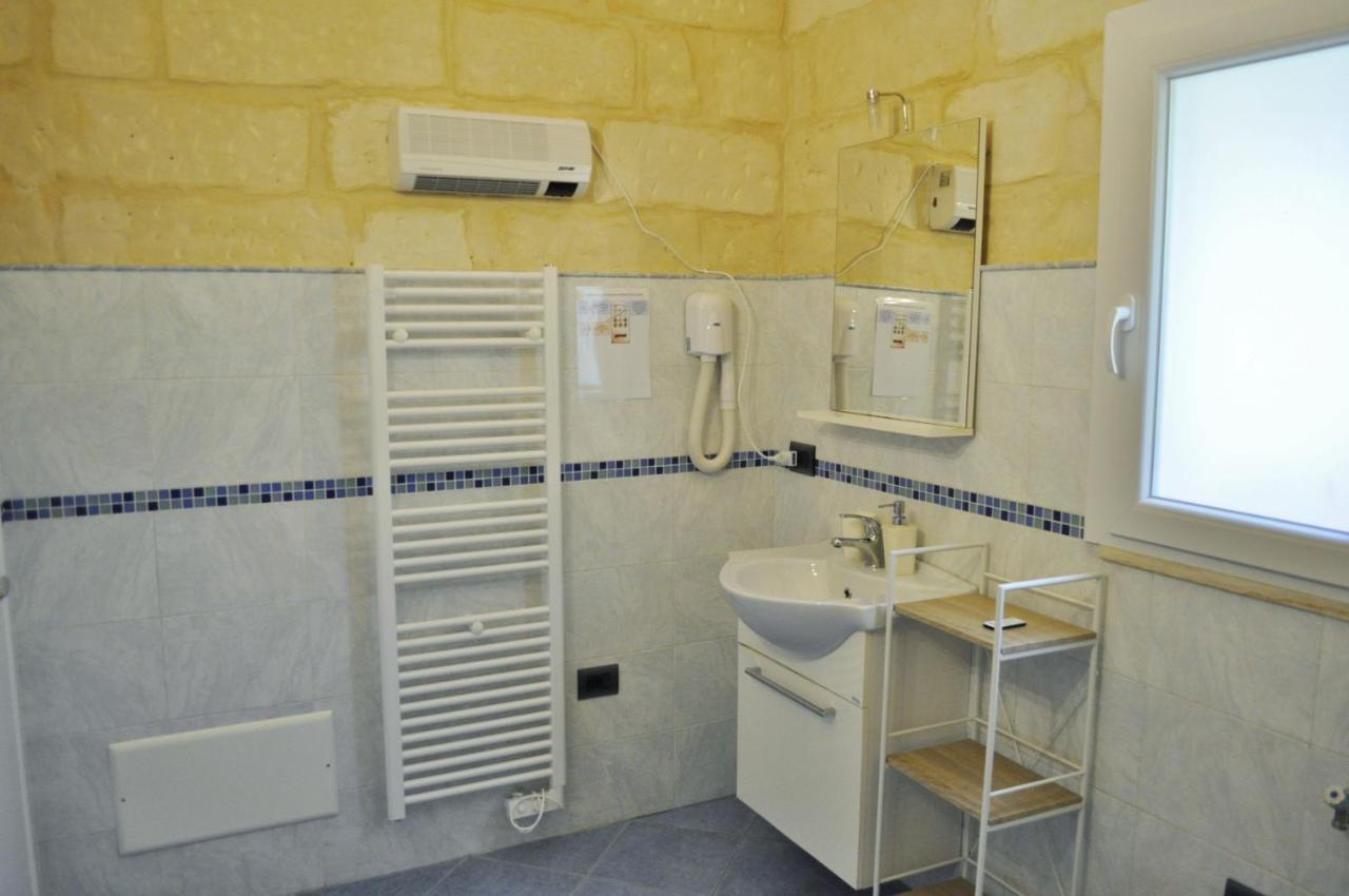 B&B Lecce Holidays Buitenkant foto