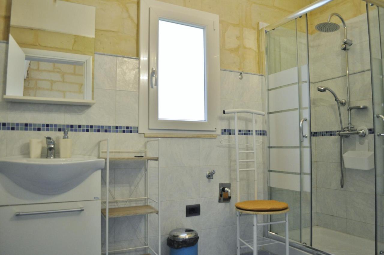 B&B Lecce Holidays Buitenkant foto