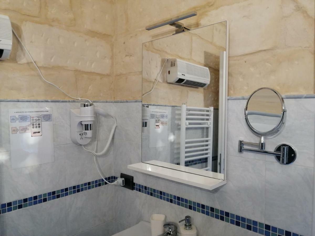 B&B Lecce Holidays Buitenkant foto